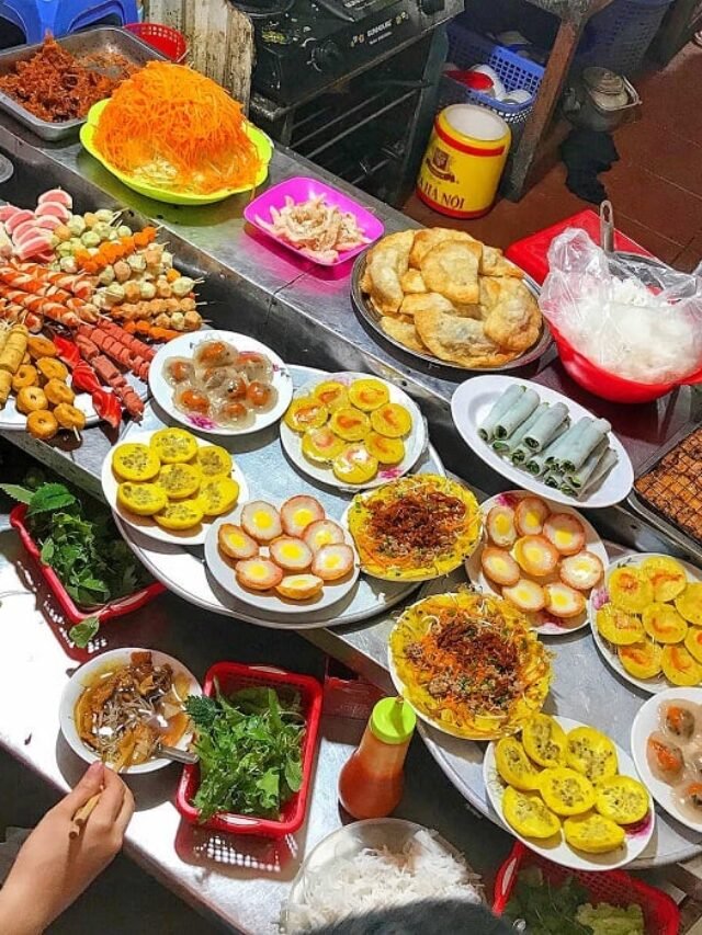 The Ultimate Guide: Navigating Vietnamese Street Food Culture